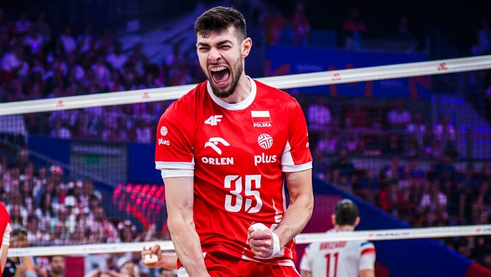 vận động viên bóng chuyền